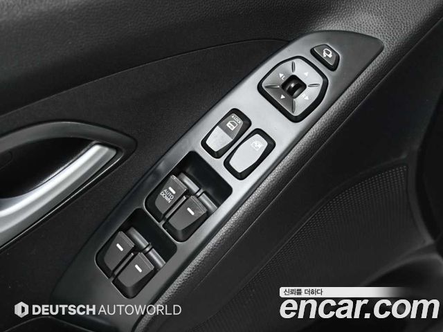 Hyundai Tucson ix Diesel(e-VGT) 4WD Smart 2015 — фото 20