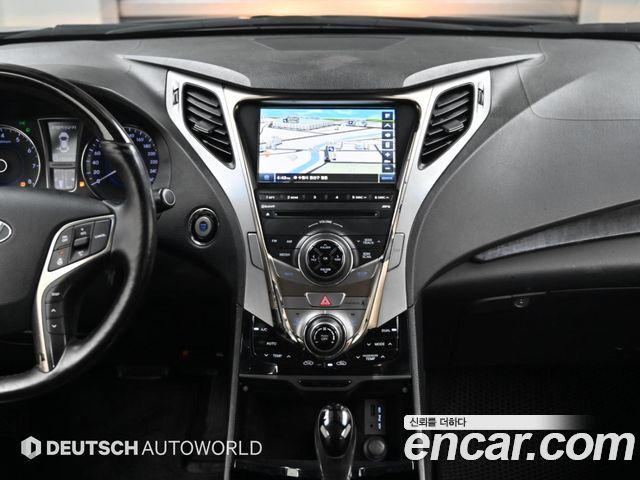 Hyundai Grandeur (HG) HG240 Luxury 2012 — фото 18