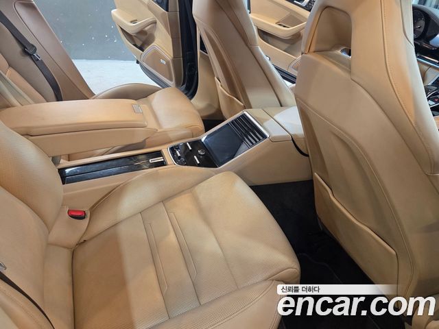 Porsche Panamera (971) 3.0 AWD 2018 — фото 8