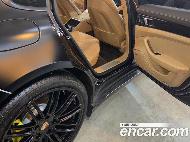 Porsche Panamera (971) 3.0 AWD 2018 — фото 9