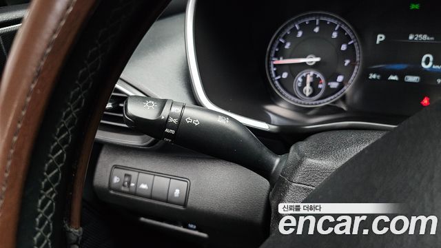 Hyundai Santa Fe Gasoline 2.5T 4WD Premium 2021 — фото 17