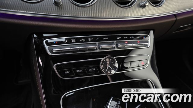 Mercedes-Benz E-Class (W213) E350d 2017 — фото 17