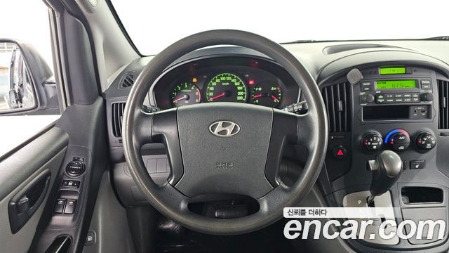 Hyundai Grand Starex 5-Seater VAN CVX Deluxe 2016 — фото 13