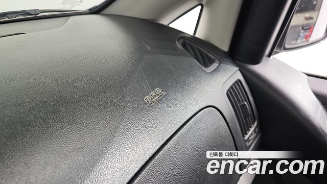 Hyundai Grand Starex 5-Seater VAN CVX Deluxe 2016 — фото 17
