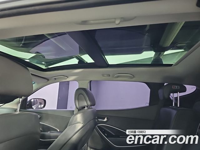 Hyundai Santa Fe (DM) Diesel(e-VGT) 2.0 2WD Premium 2013 — фото 17