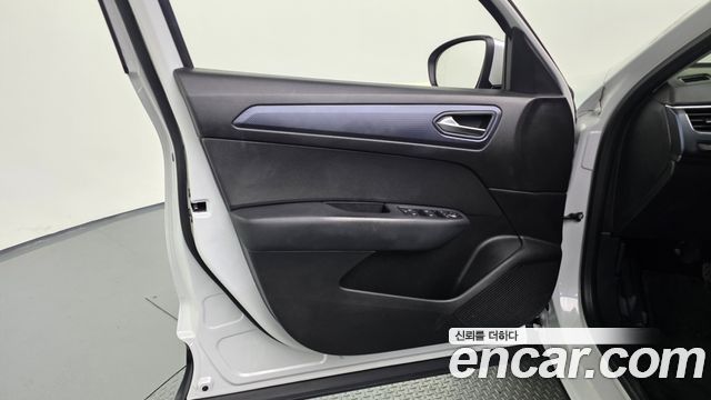 Renault Korea XM3 1.6 GTe LE 2021 — фото 30