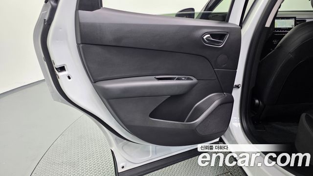 Renault Korea XM3 1.6 GTe LE 2021 — фото 31
