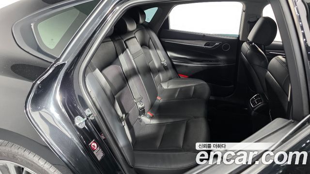 Hyundai Grandeur (IG) 3.0 Exclusive Special 2018 — фото 11