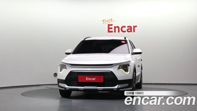 Kia Niro Prestige 2024 — фото 3