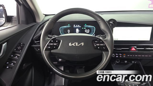 Kia Niro Prestige 2024 — фото 17