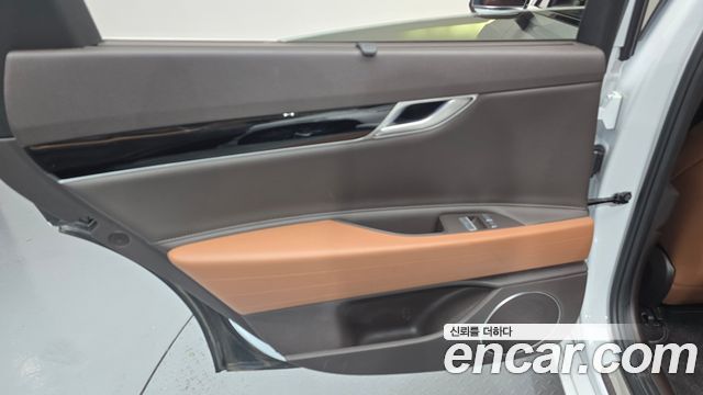 Genesis G80 (RG3) Gasoline 2.5 Turbo AWD 2022 — фото 25
