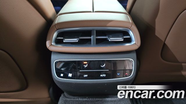 Genesis G80 (RG3) Gasoline 2.5 Turbo AWD 2022 — фото 32