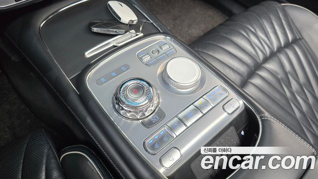 Genesis G90 (RS4) Gasoline 3.5 Turbo AWD 2022 — фото 9