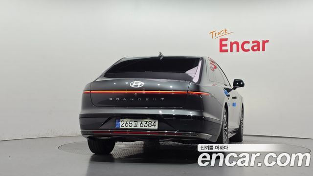 Hyundai Grandeur (GN7) 2,5 Gasoline 2WD Calligraphy 2025 — фото 4