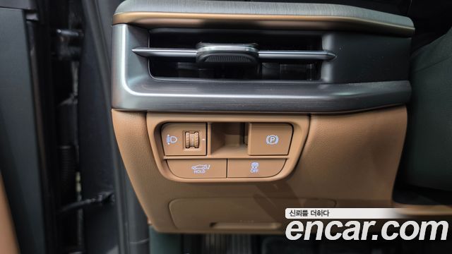 Hyundai Grandeur (GN7) 2,5 Gasoline 2WD Calligraphy 2025 — фото 14