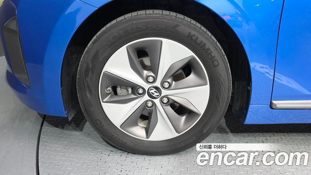 Hyundai Ioniq Electric Q 2017 — фото 5