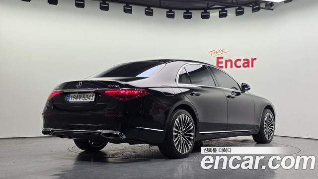 Mercedes-Benz S-Class (W223) S580L 4MATIC 2021 — фото 2