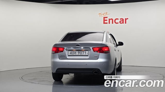 Kia Forte 1.6 GDI Luxury Standard 2012 — фото 4