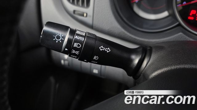 Kia Forte 1.6 GDI Luxury Standard 2012 — фото 17