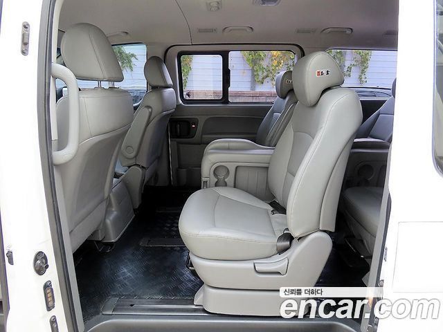 Hyundai Grand Starex 4WD 11-Seater Wagon Smart 2016 — фото 18