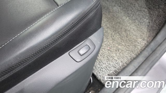 Renault Korea QM3 RE 2017 — фото 22