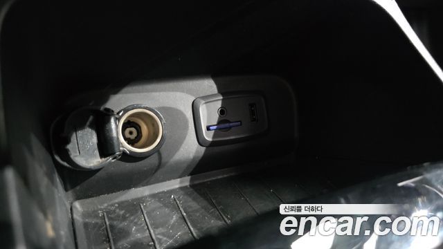 Renault Korea QM3 RE 2017 — фото 32