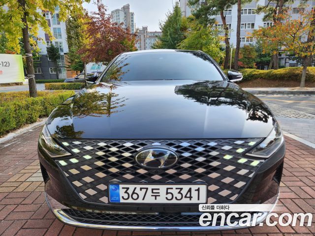 Hyundai Grandeur (IG) 2.5 Le Blanc