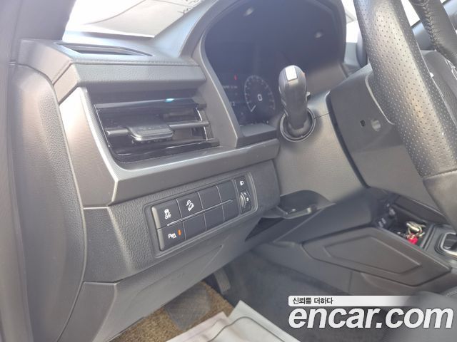 KG Mobility (SsangYong) Rexton Sports Khan Diesel 2.2 2WD Culman Prestige 2024 — фото 16