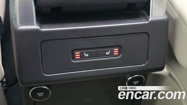 Land Rover Discovery 5 2.0 SD4 SE 2018 — фото 13