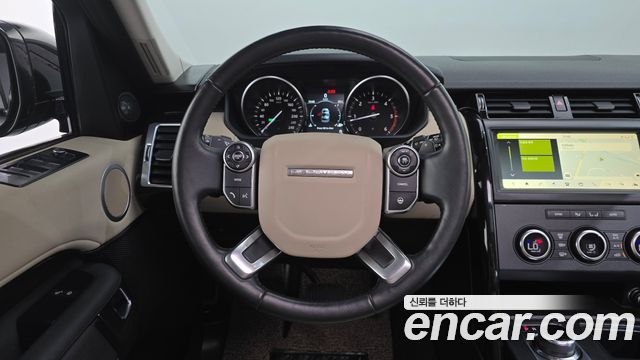 Land Rover Discovery 5 2.0 SD4 SE 2018 — фото 17