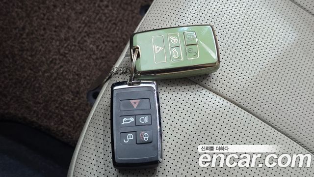Land Rover Discovery 5 2.0 SD4 SE 2018 — фото 19