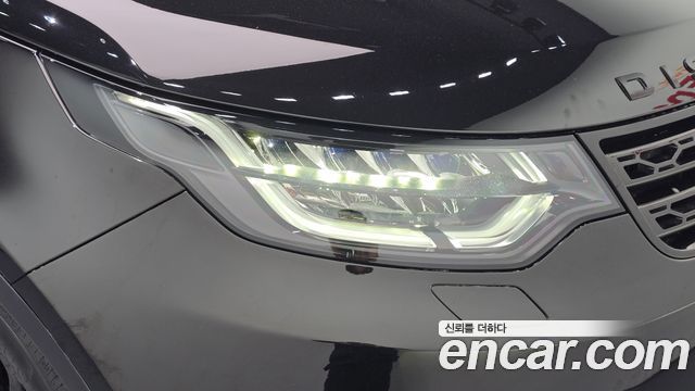 Land Rover Discovery 5 2.0 SD4 SE 2018 — фото 22