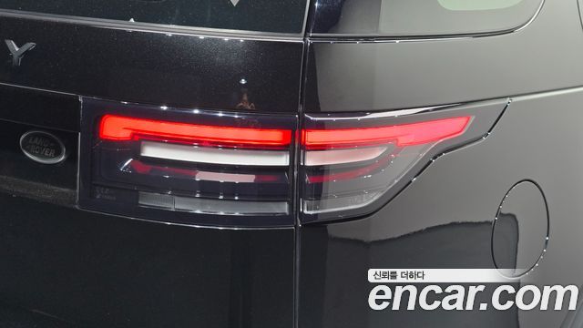 Land Rover Discovery 5 2.0 SD4 SE 2018 — фото 23