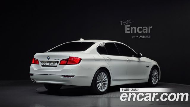 BMW 5 Series (F10) 528i Luxury Plus 2016 — фото 2
