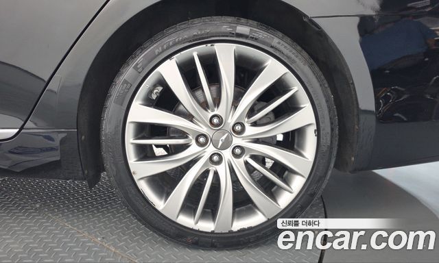 Genesis G80 3.3 GDI AWD Premium Luxury 2017 — фото 21
