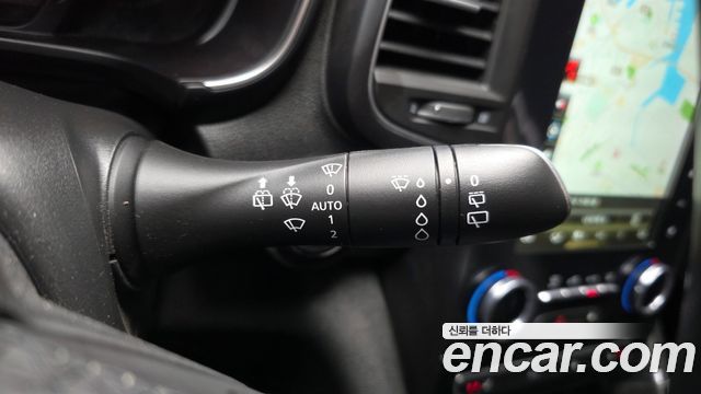 Renault Korea QM6 2.0 GDe LE Signature 2WD 2023 — фото 18