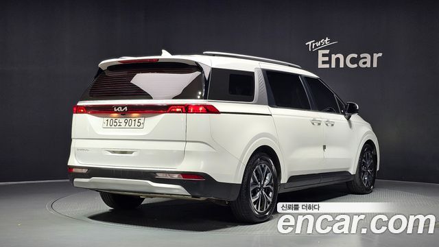 Kia Carnival (IV) Gasoline 9-Seater Prestige 2023 — фото 2