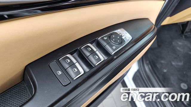 Kia Carnival (IV) Gasoline 9-Seater Prestige 2023 — фото 36