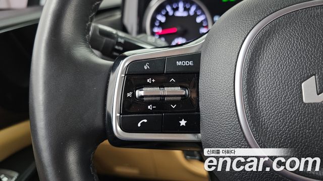 Kia Carnival (IV) Gasoline 9-Seater Prestige 2023 — фото 39