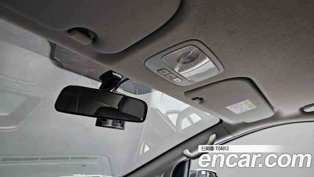 Hyundai Grand Starex Van 5-Seater Smart 2021 — фото 18
