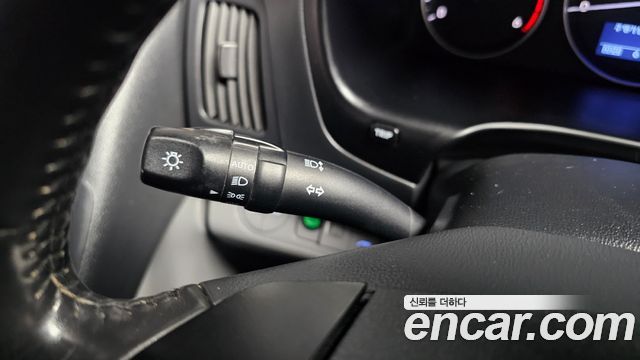 Hyundai Grand Starex Van 5-Seater Smart 2021 — фото 27