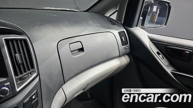 Hyundai Grand Starex Van 5-Seater Smart 2021 — фото 31