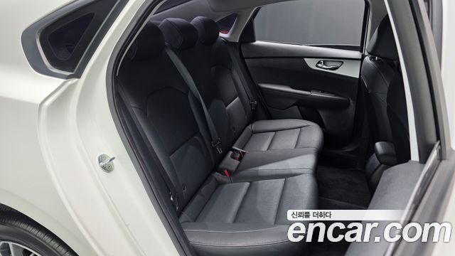 Kia K3 (II) 1.6 Prestige 2022 — фото 11