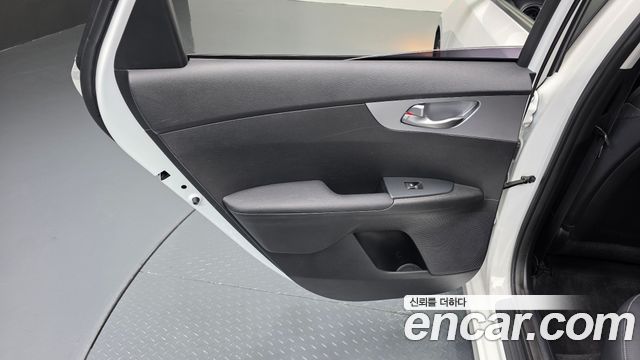 Kia K3 (II) 1.6 Prestige 2022 — фото 25