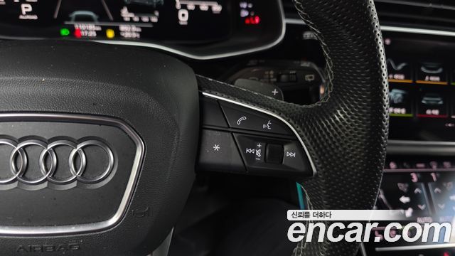 Audi Q8 (4M) 50 TDI Quattro Premium 2021 — фото 32