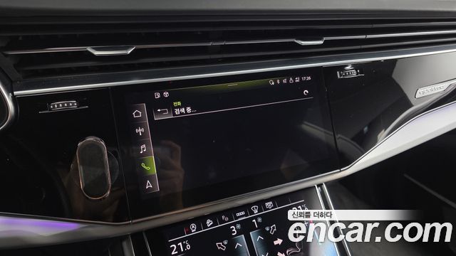 Audi Q8 (4M) 50 TDI Quattro Premium 2021 — фото 35
