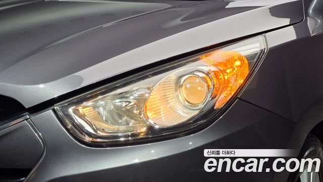 Hyundai Tucson ix Diesel 2WD LX20 Smart-Pack 2013 — фото 22
