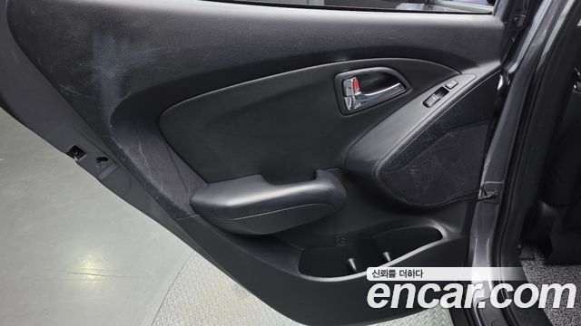 Hyundai Tucson ix Diesel 2WD LX20 Smart-Pack 2013 — фото 25