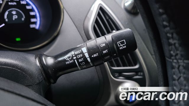 Hyundai Tucson ix Diesel 2WD LX20 Smart-Pack 2013 — фото 27