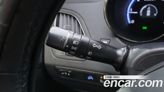 Hyundai Tucson ix Diesel 2WD LX20 Smart-Pack 2013 — фото 29